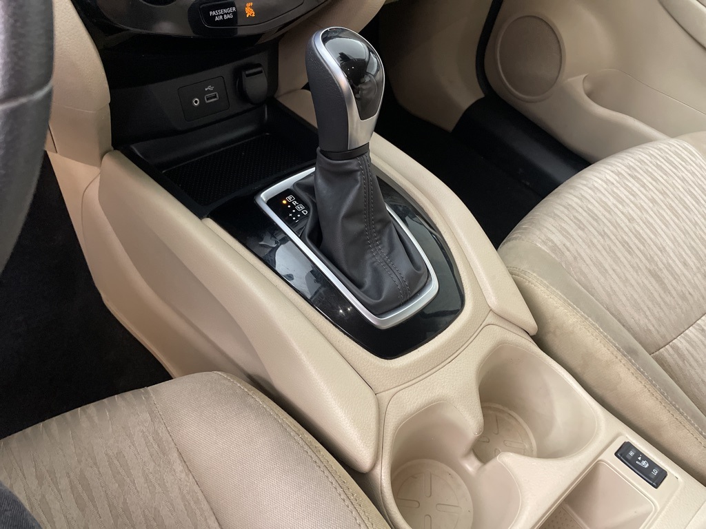 2020 Nissan Rogue SV photo 27