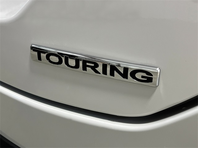 2025 Honda Pilot Touring photo 4