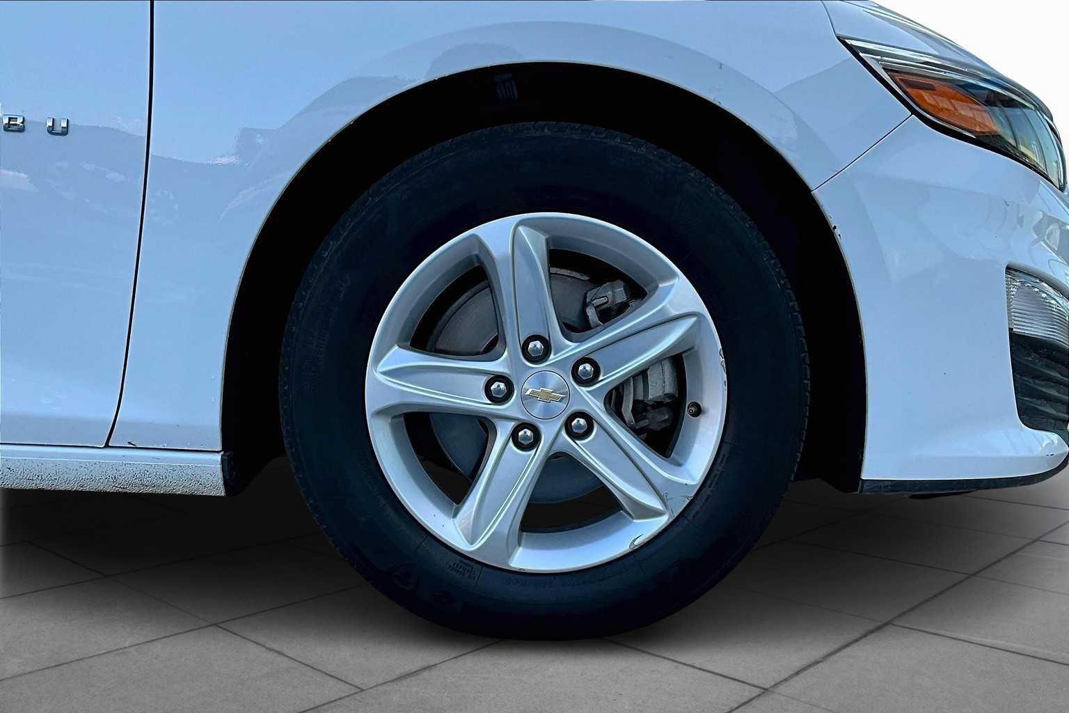 2024 Chevrolet Malibu 1LT photo 10