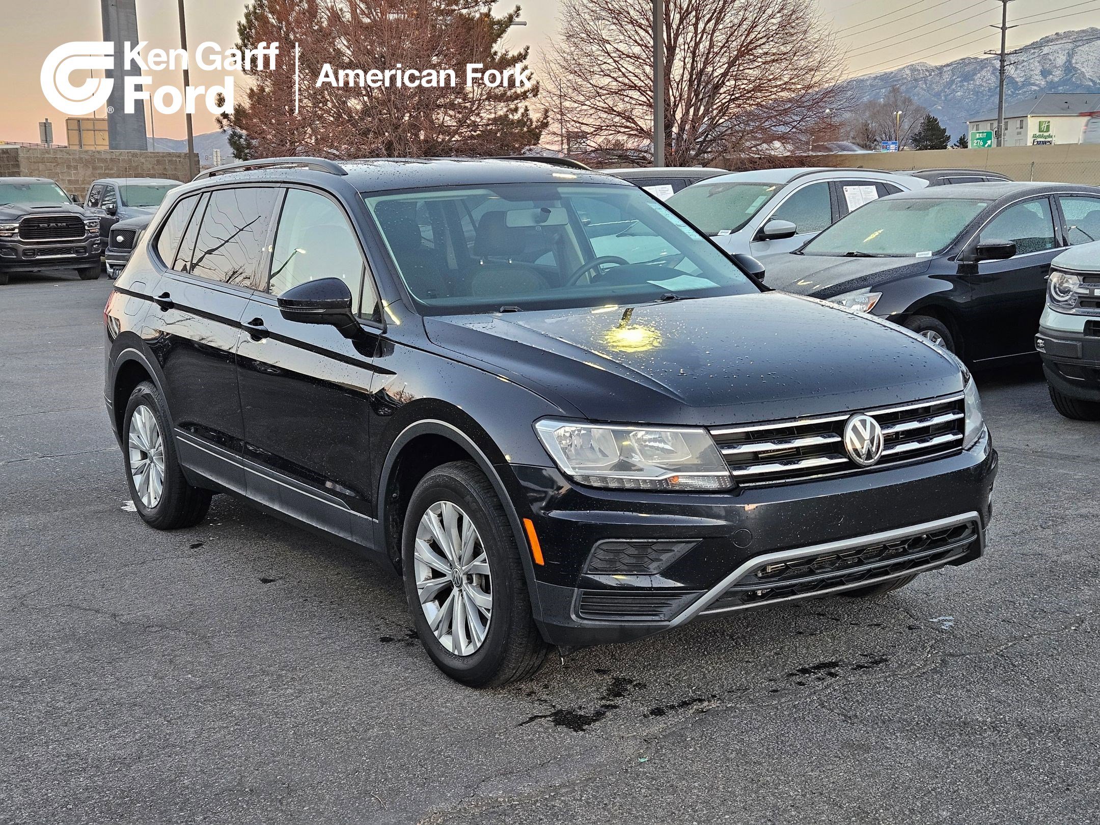 2020 Volkswagen Tiguan S's photo