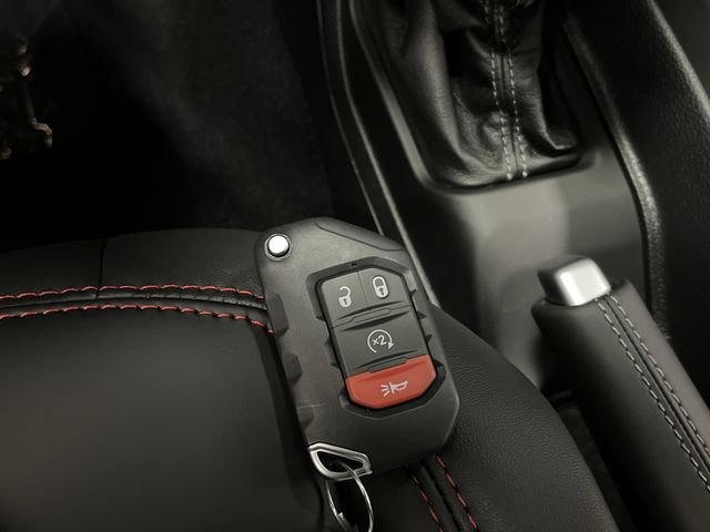 2025 Jeep Wrangler Rubicon X photo 26