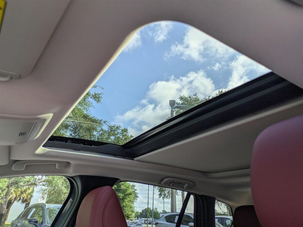2025 Mazda CX-50 Premium photo 30