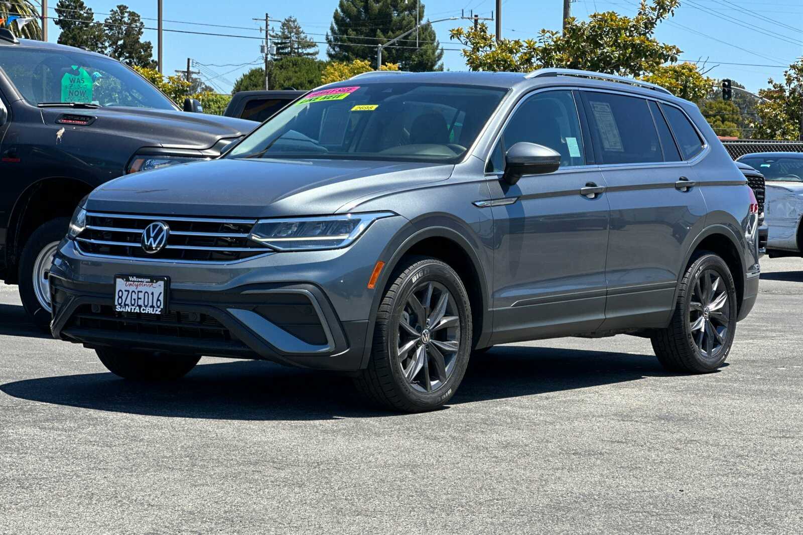 2022 Volkswagen Tiguan SE photo 8