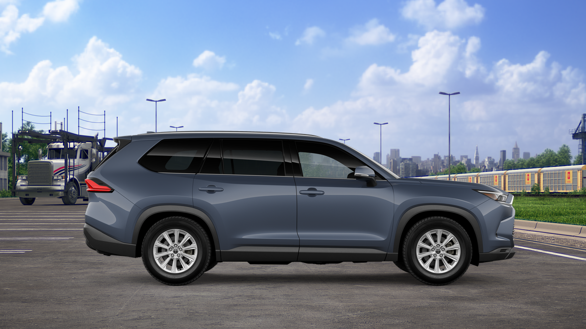 2026 Toyota Highlander Hybrid XLE photo 12