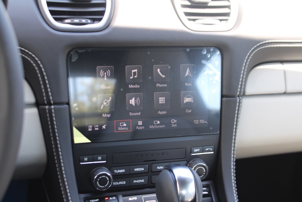 2025 Porsche Cayman photo 21