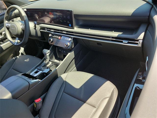 2025 Hyundai Santa Cruz SEL Activity photo 17