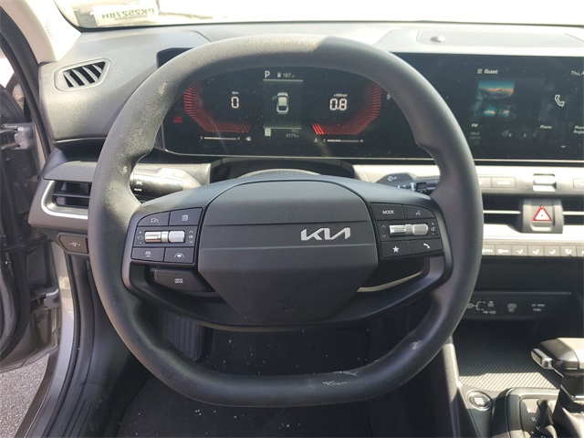 2025 Kia K4 LXS photo 16
