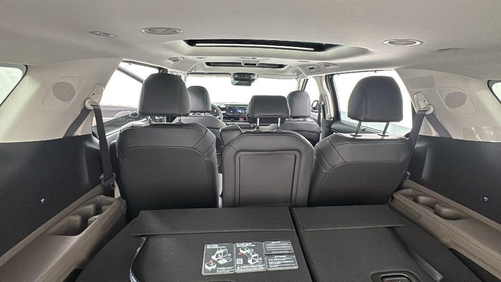2026 Kia Carnival SX photo 20