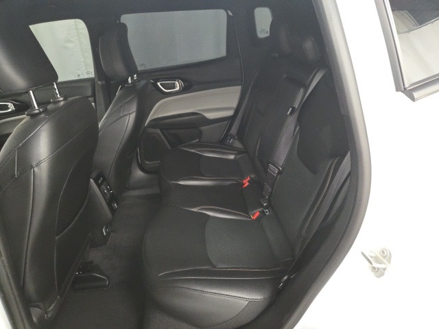 2023 Jeep Compass Limited photo 21