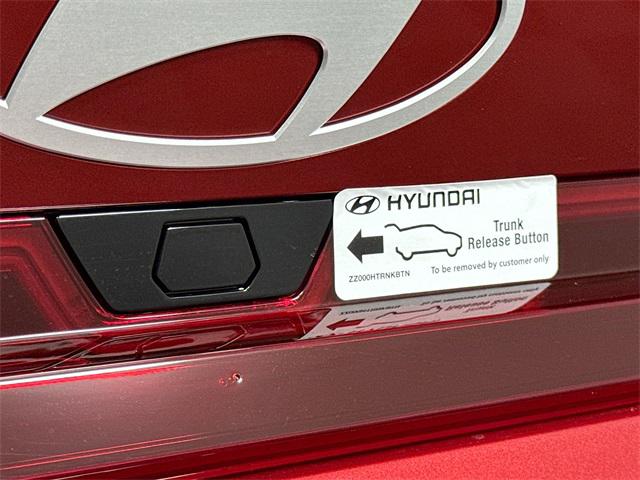 2025 Hyundai Elantra SEL Sport photo 32