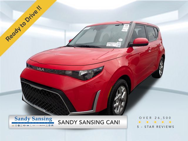 2024 Kia Soul LX's photo