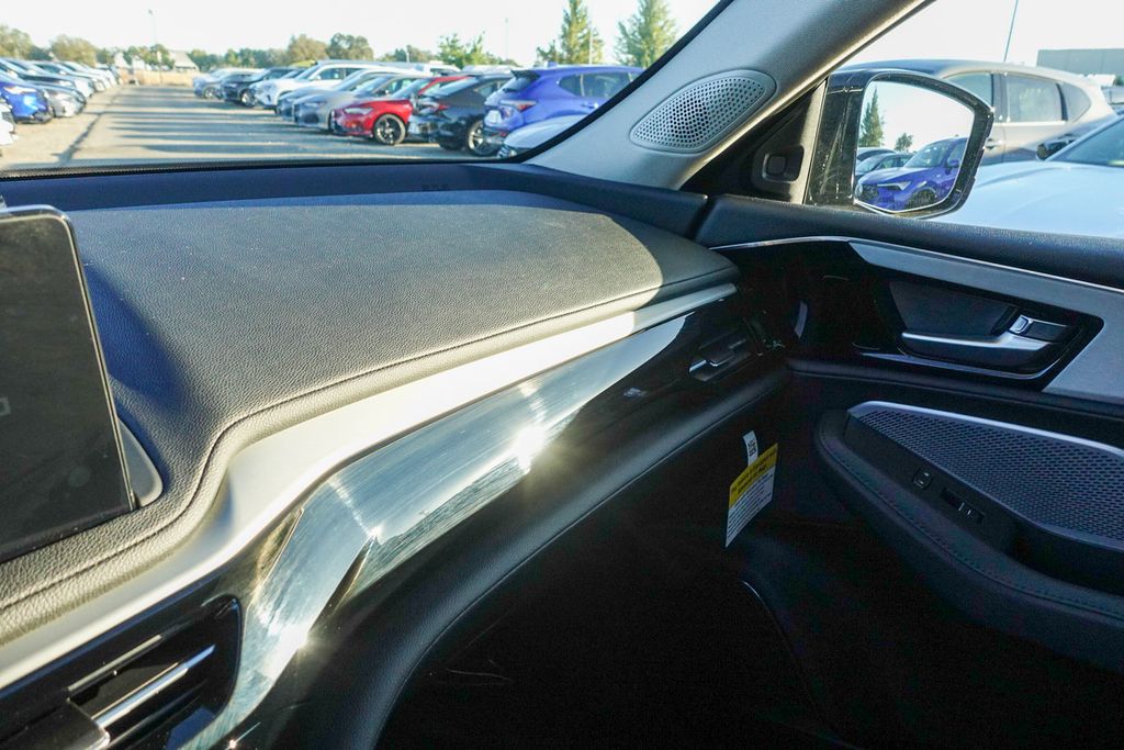 2026 Acura MDX Base photo 23