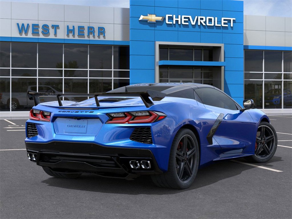 2025 Chevrolet Corvette Stingray 2LT photo 4