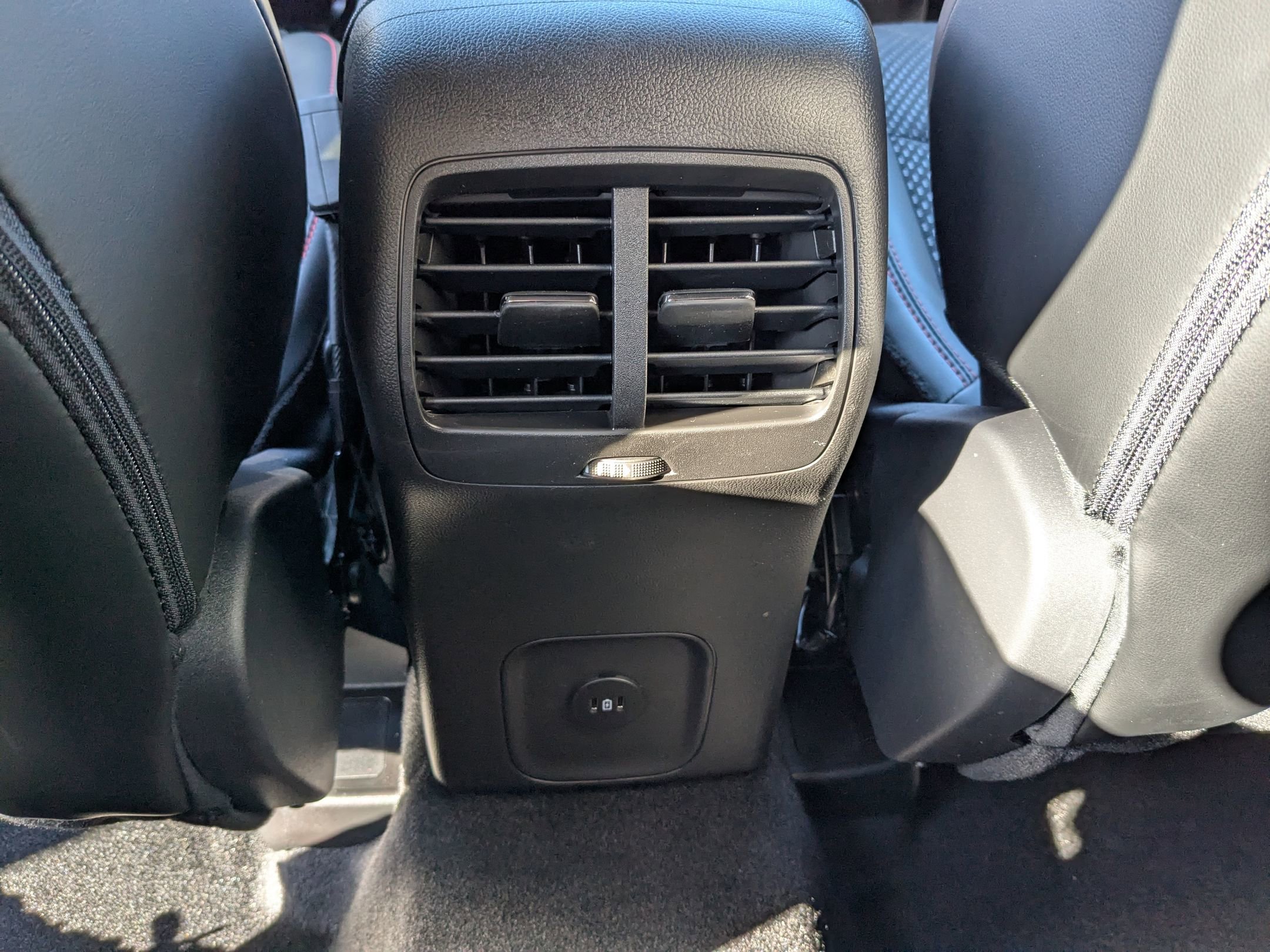 2025 Ford Escape ST-Line photo 21