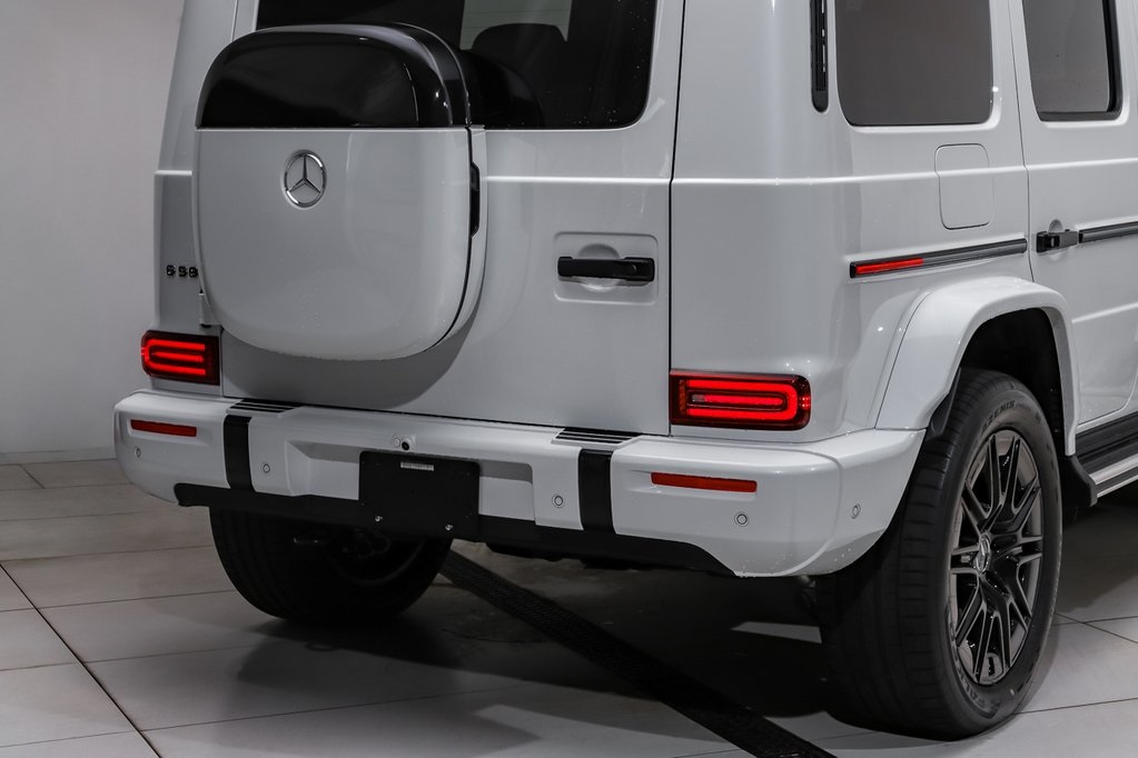 2025 Mercedes Benz G photo 4