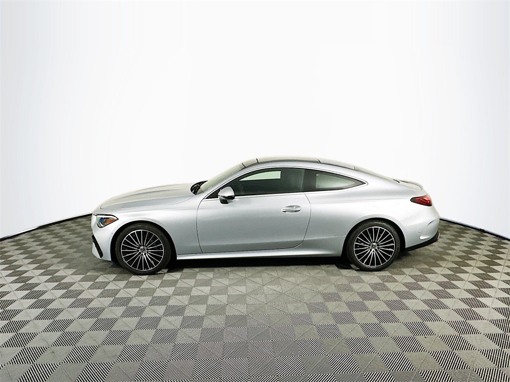 2024 Mercedes Benz CLE 300 photo 4