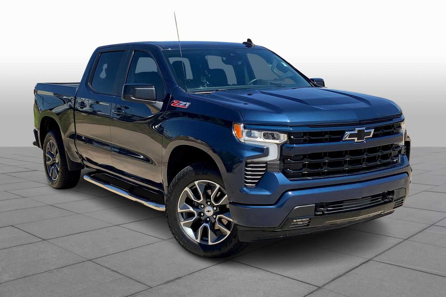 2023 Chevrolet Silverado 1500 RST photo 2