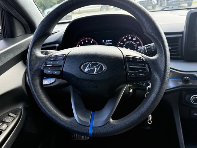 2020 Hyundai Veloster 2.0L Premium photo 20