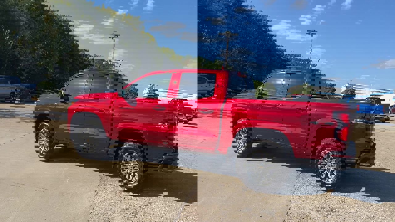 2026 Chevrolet Colorado LT photo 6