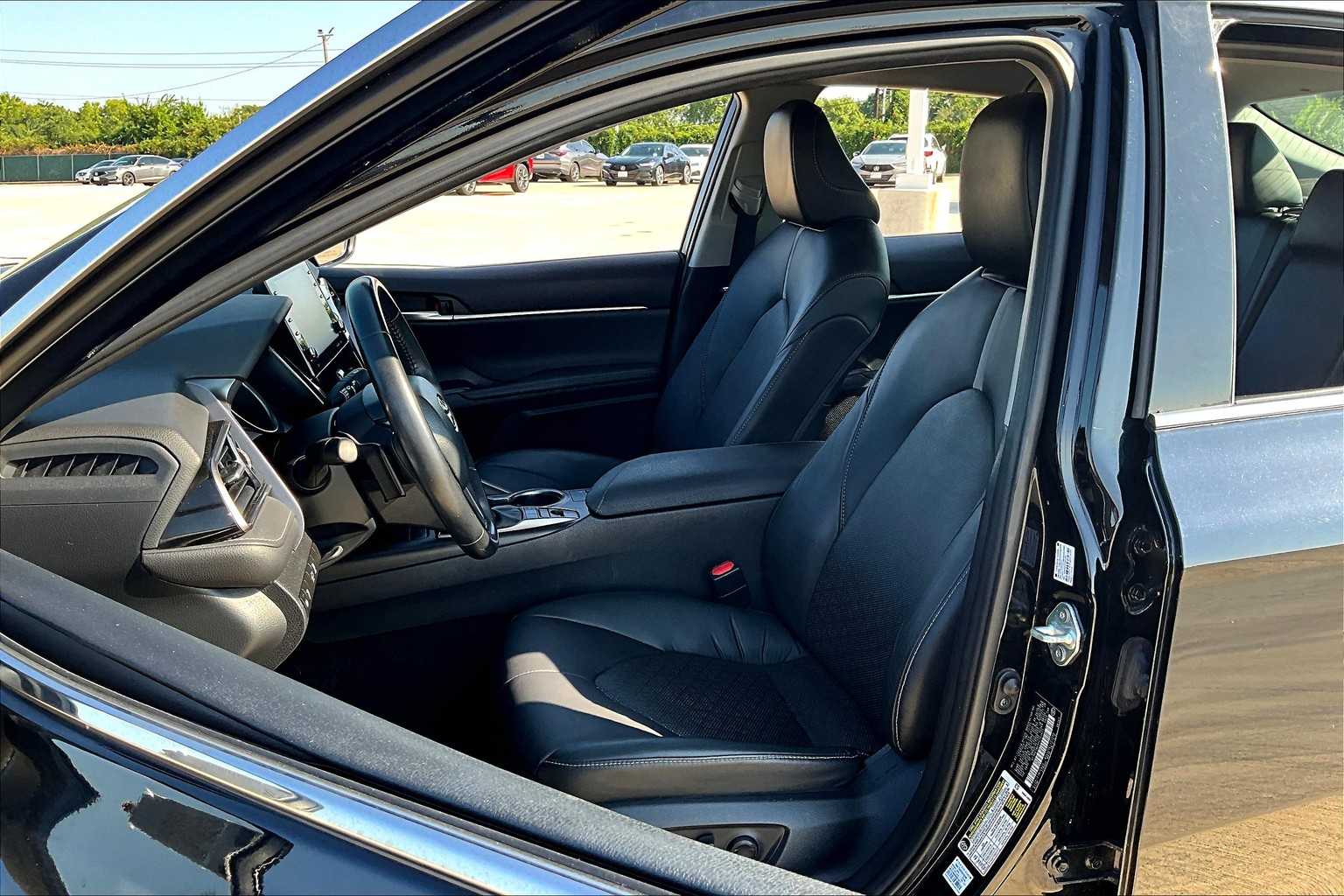 2023 Toyota Camry XSE photo 14