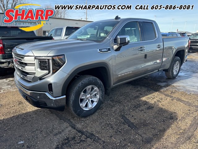 2026 GMC Sierra 1500 SLE's photo