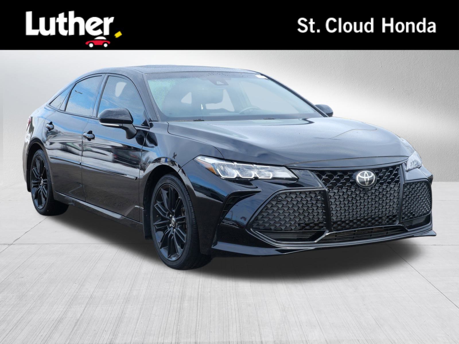 2021 Toyota Avalon XSE's photo