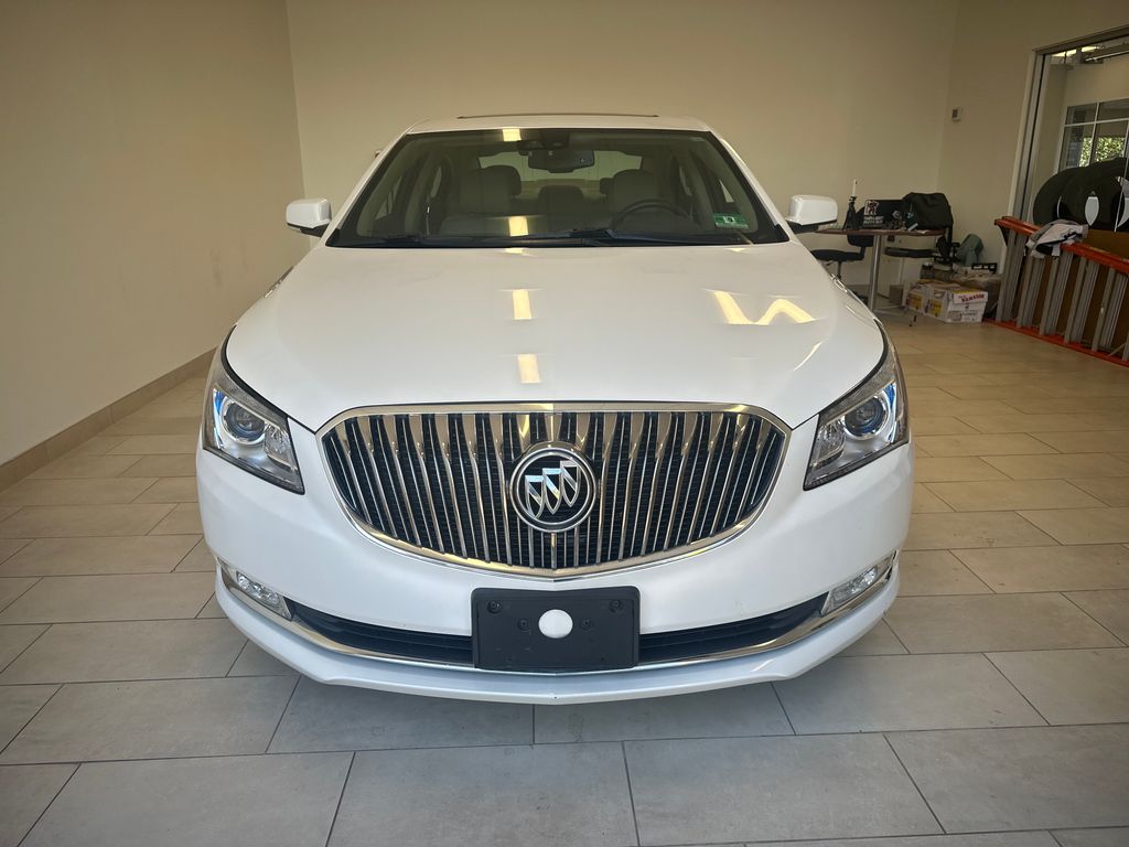 2016 Buick LaCrosse Sport Touring photo 2
