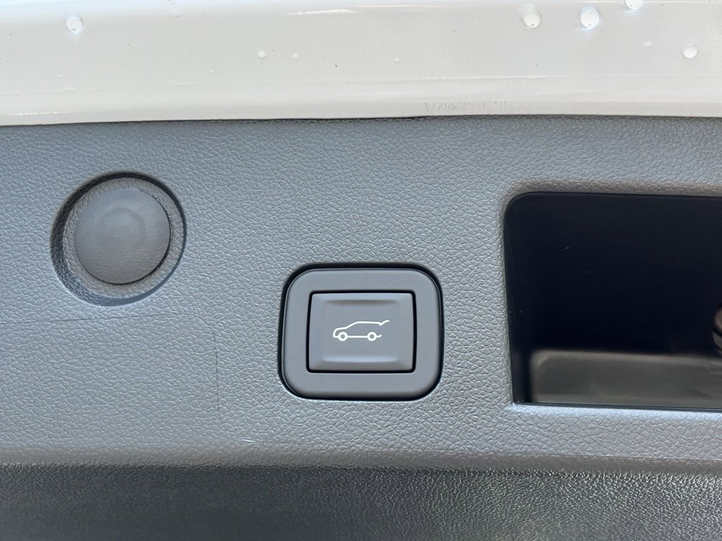 2026 Chevrolet Equinox ACTIV photo 15