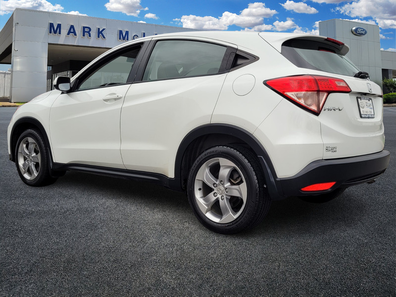 2017 Honda HR-V LX photo 5