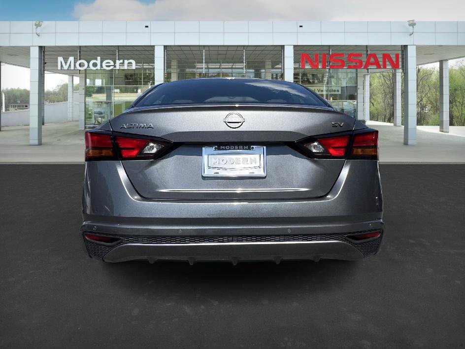 2024 Nissan Altima 2.5 SV photo 4