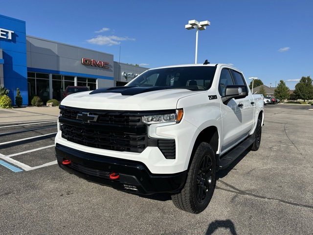 2026 Chevrolet Silverado 1500 LT Trail Boss photo 2