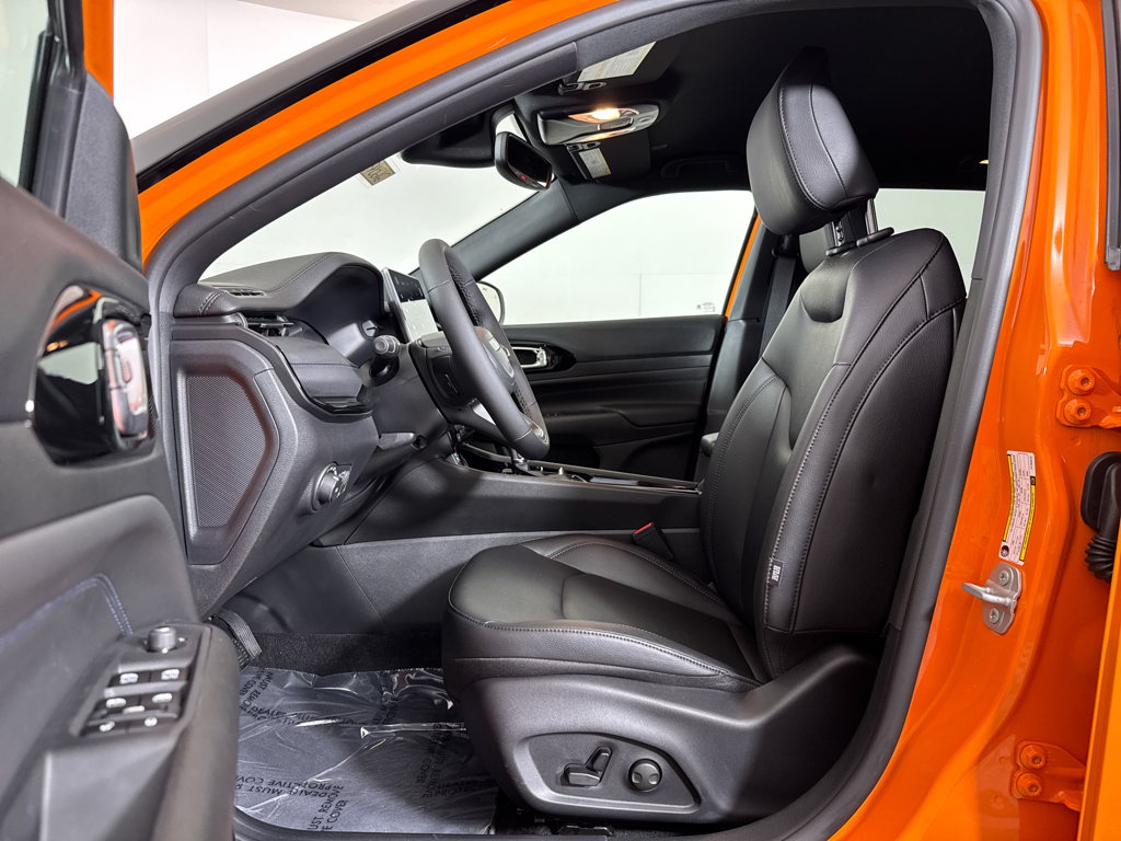 2026 Jeep Compass Limited Altitude photo 3