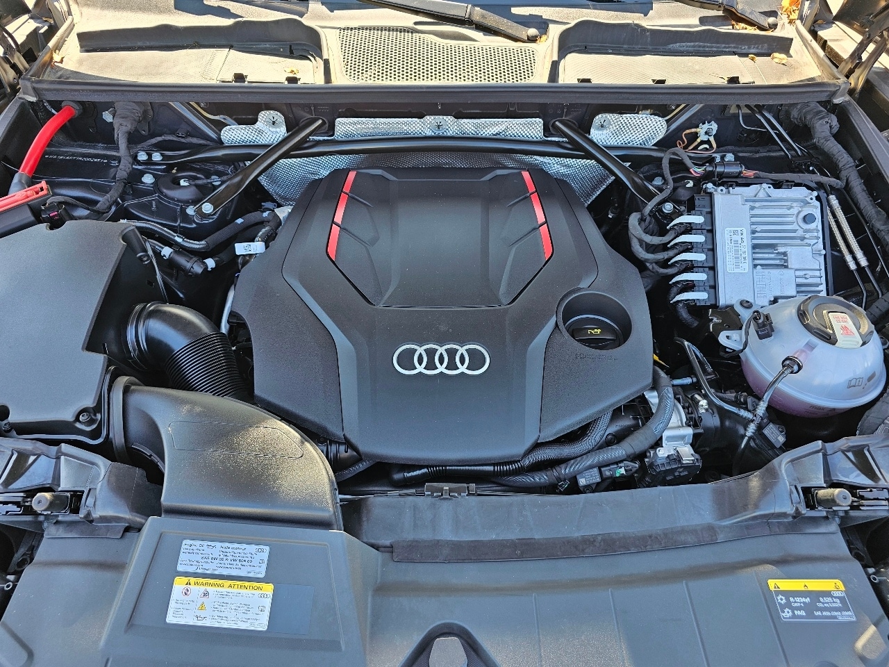 2024 Audi SQ5 Premium Plus photo 8