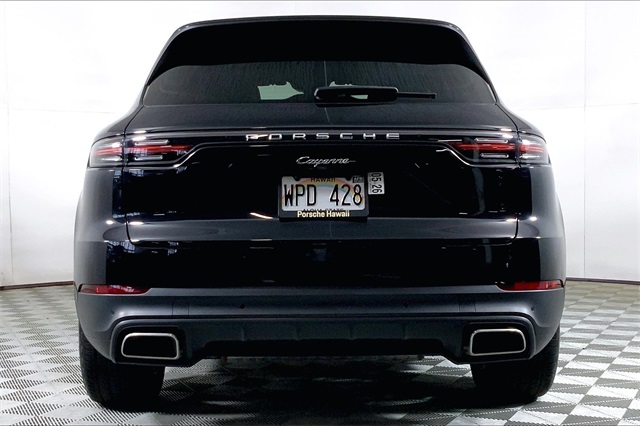 2022 Porsche Cayenne Platinum Edition photo 9