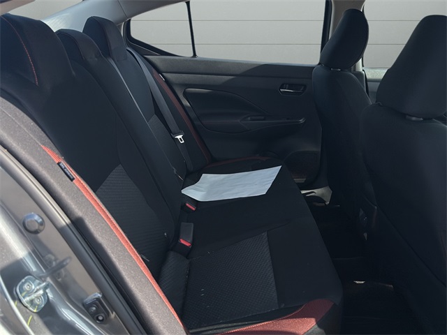 2025 Nissan Versa 1.6 SR photo 29