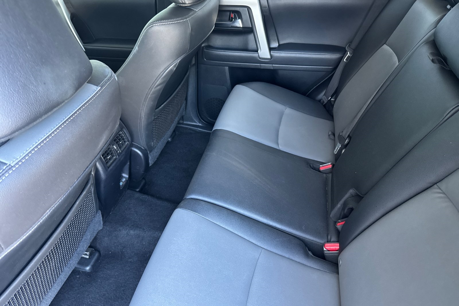 2024 Toyota 4Runner SR5 Premium photo 12