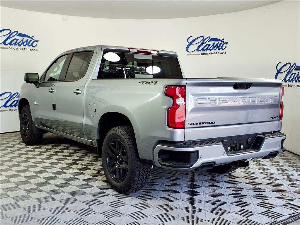 2026 Chevrolet Silverado 1500 RST photo 2