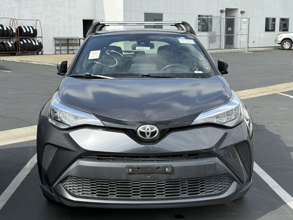 2020 Toyota C-HR XLE photo 2
