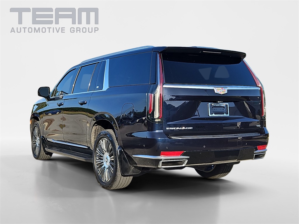 2021 Cadillac Escalade ESV Premium Luxury photo 2