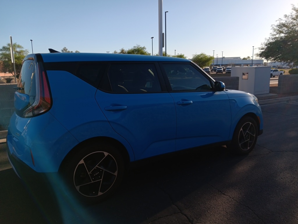 2023 Kia Soul EX photo 4
