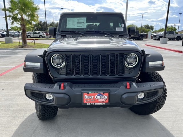 2025 Jeep Wrangler Rubicon photo 2