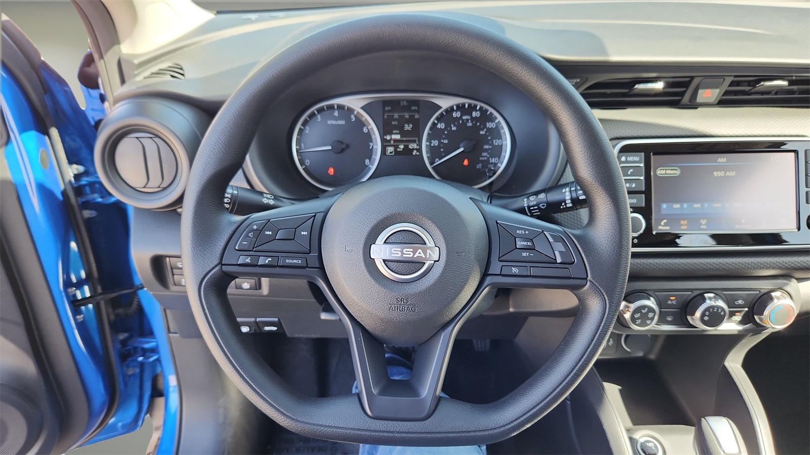 2025 Nissan Kicks Play S photo 11