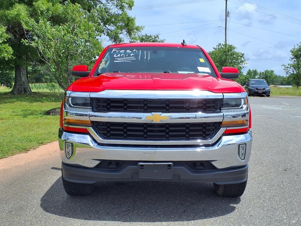 2018 Chevrolet Silverado 1500 LT photo 2