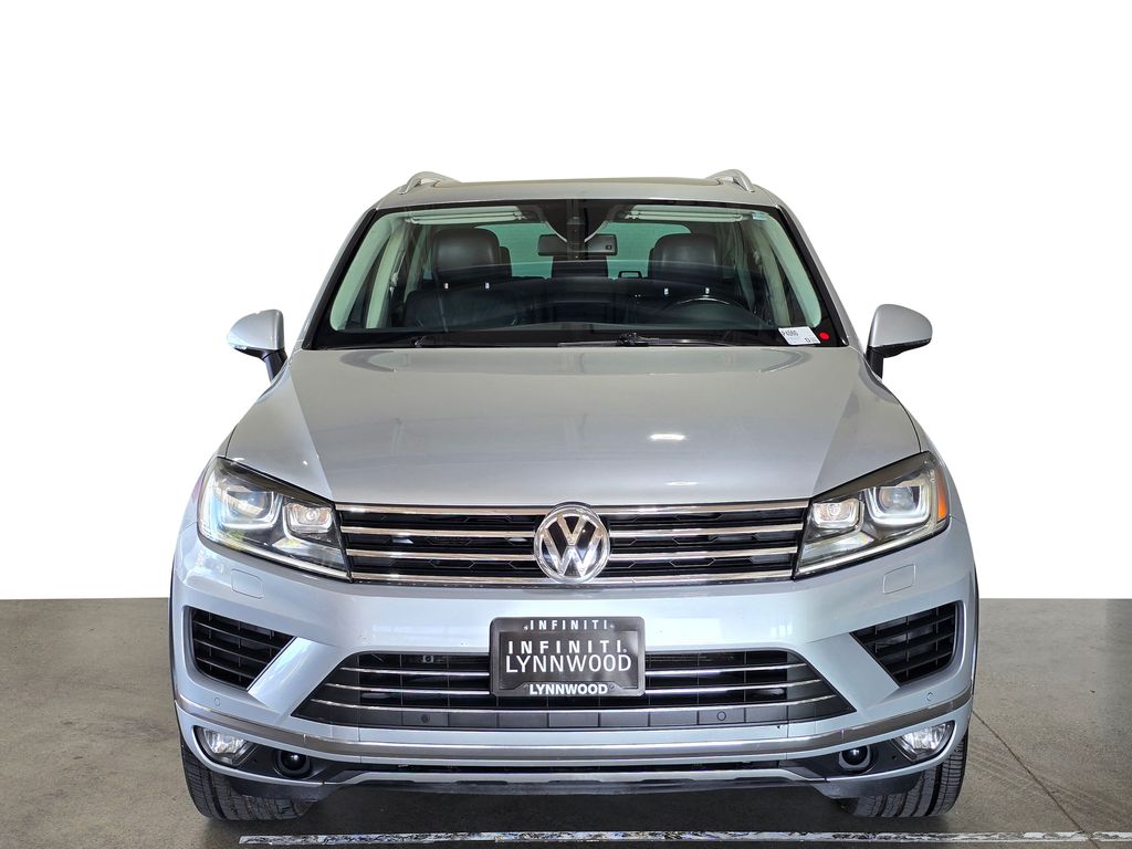 Used 2015 Volkswagen Touareg Lux with VIN WVGEF9BP1FD004753 for sale in Lynnwood, WA