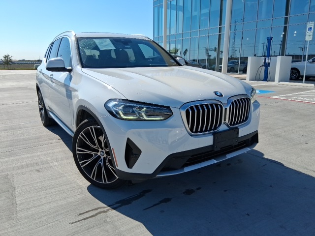 2022 BMW X3 30i's photo