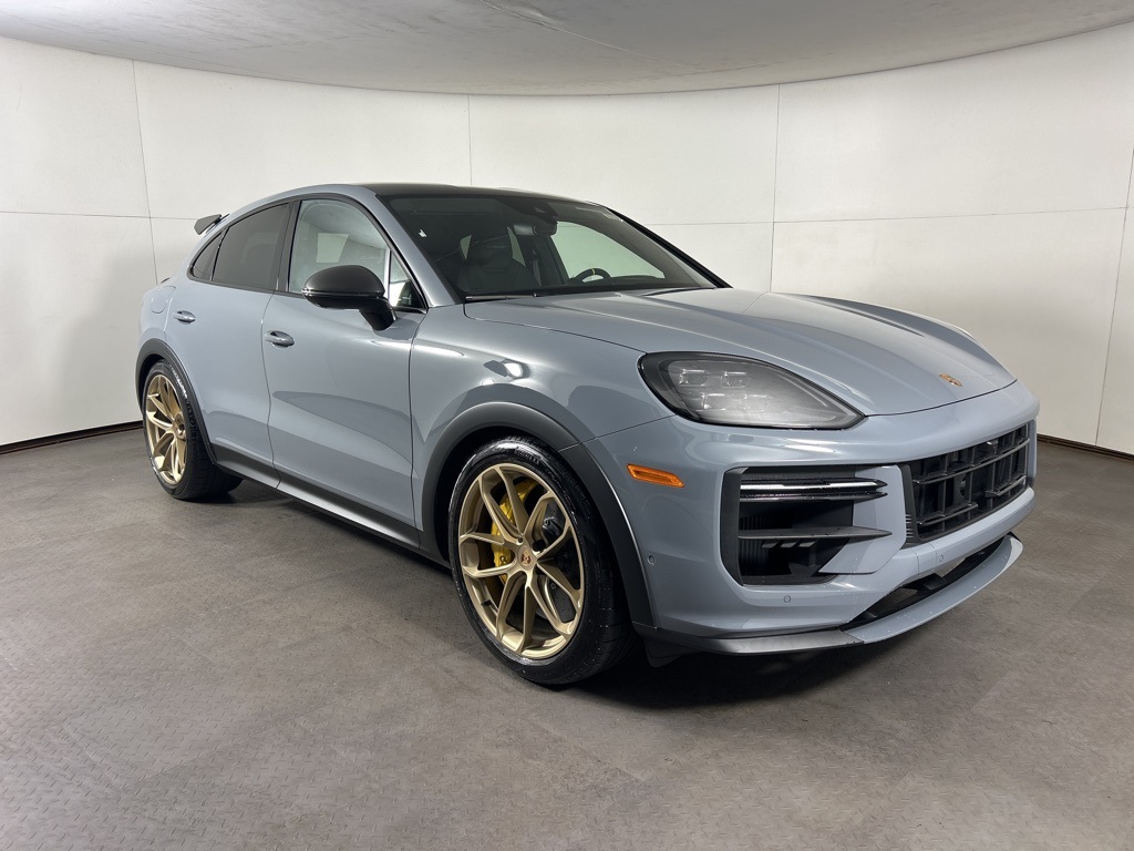 2025 Porsche Cayenne Turbo GT photo 2