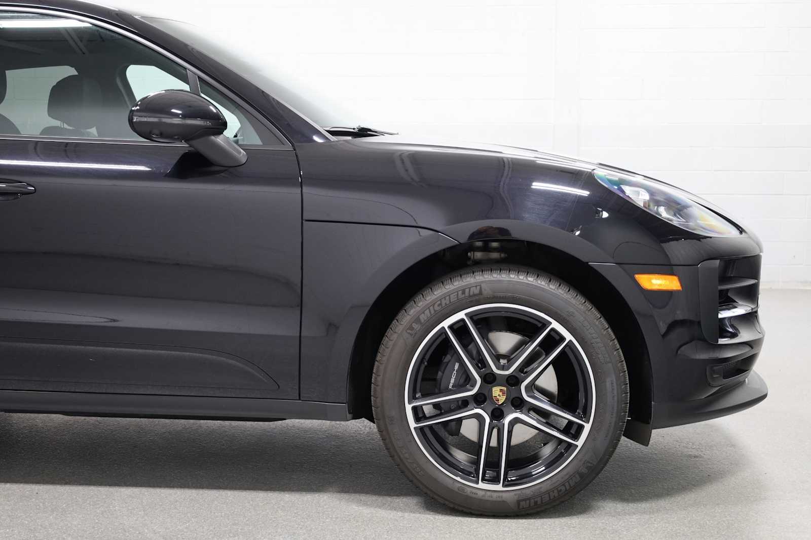 2021 Porsche Macan Base photo 11