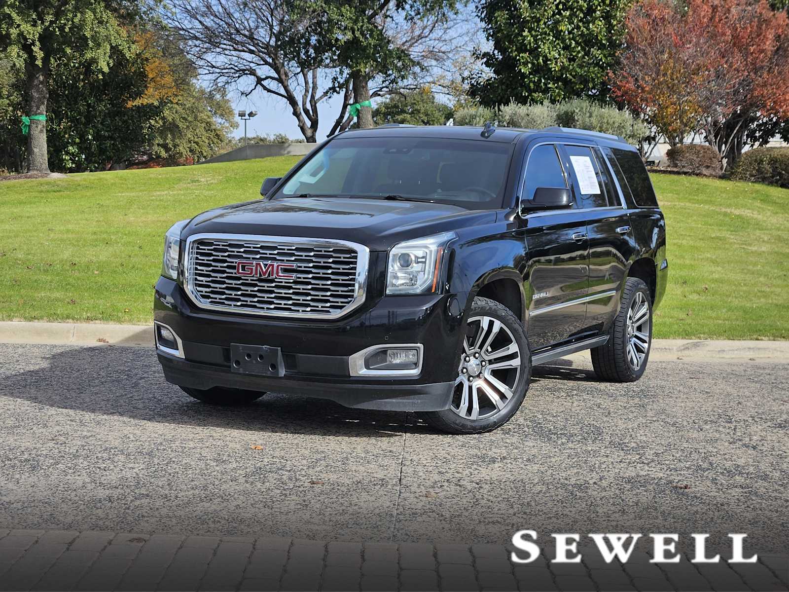 2018 GMC Yukon Denali's photo