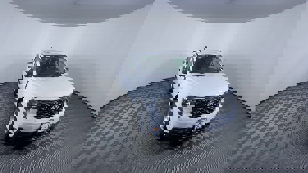 2025 Ford Maverick XL photo 2
