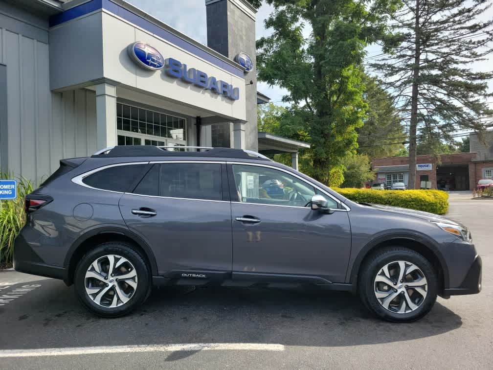 2022 Subaru Outback Touring XT photo 2